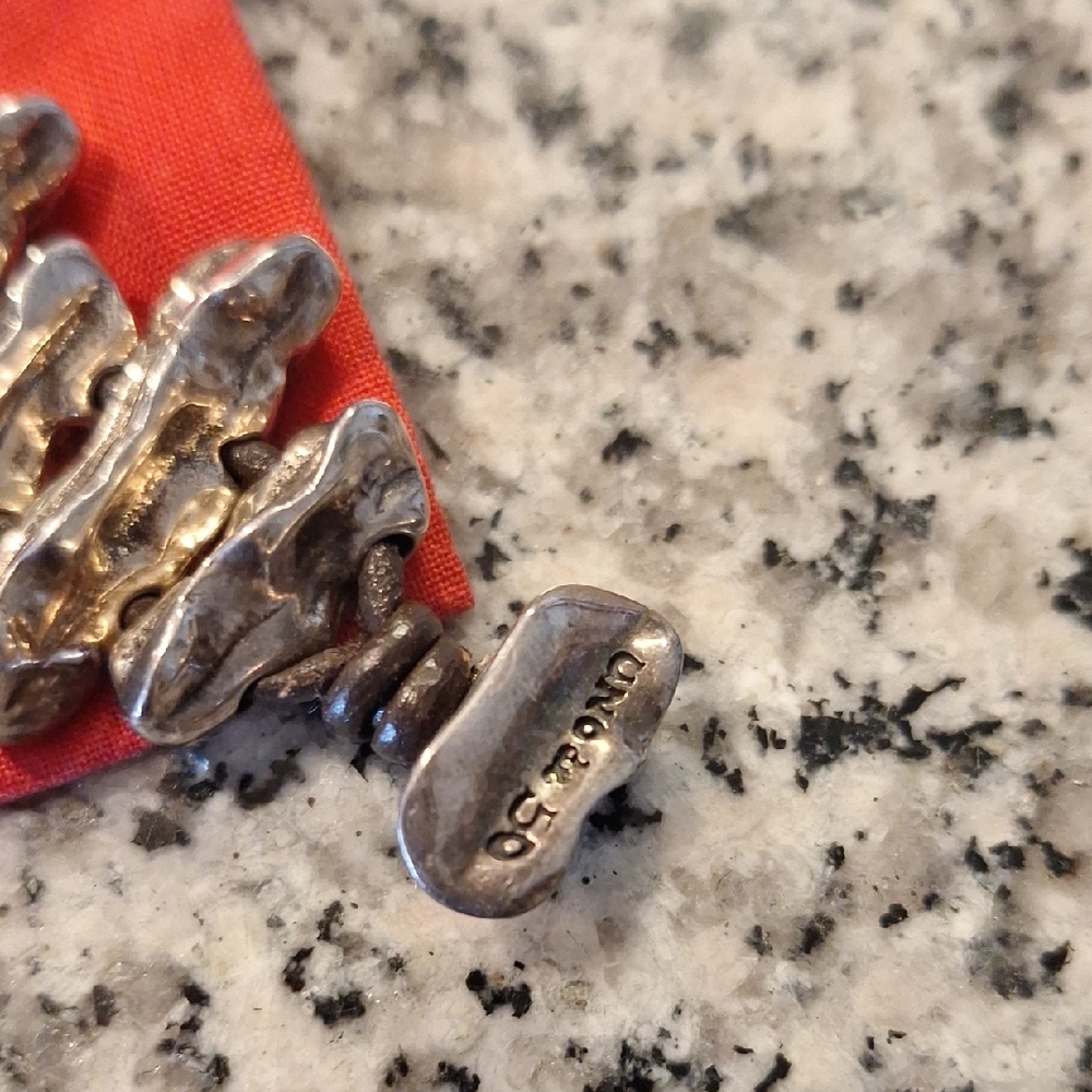 UNO de 50 Textured Silver Bracelet - Picture 2 of 4